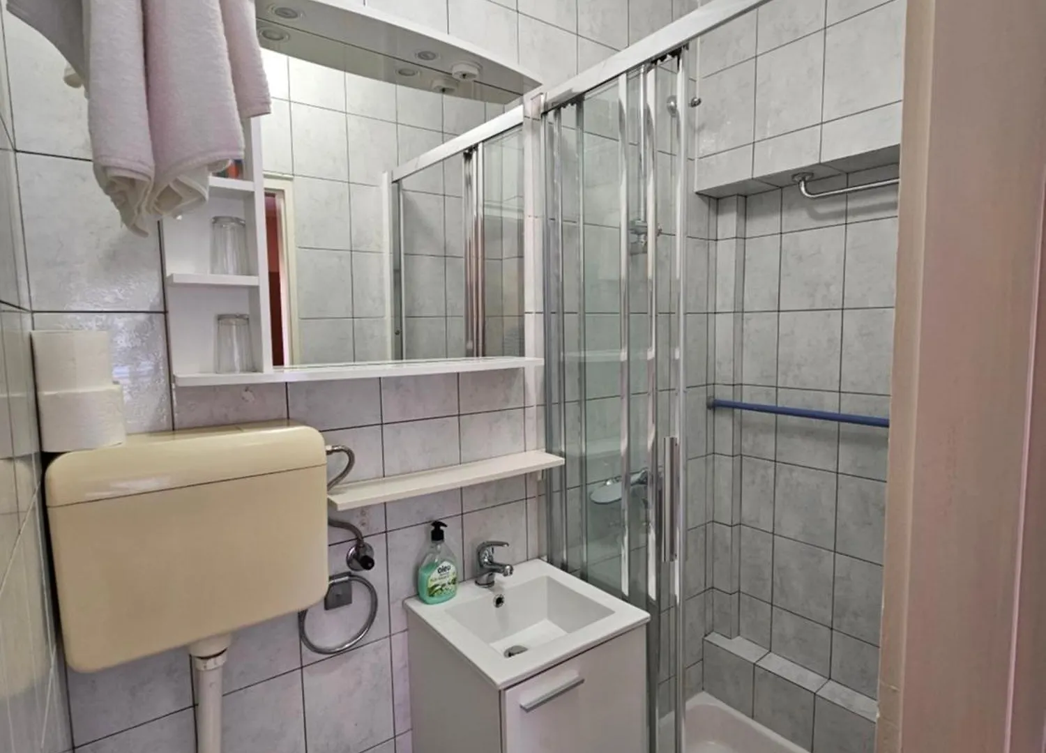 Guesthouse Dezeljin Kampor